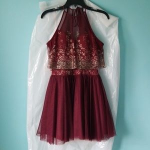 TEEZE ME Halter Homecoming Dress Size 5
